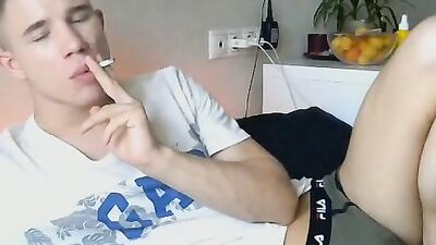 Romanian Hottie Cam: Amateur Web-Cam Solo with Passion!