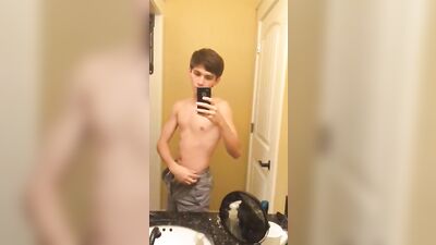 Gay Porn Strip Show: Action Amateur Web-Cam Wank