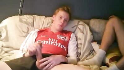 Hot Dutch Boy Jerks off on Cam