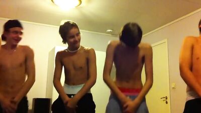 Young Webcam Singers - Amateur Gay Porn