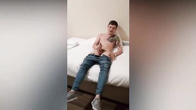 Amateur Mix-Up: Caught Roommate Just Saying Boys Porn!