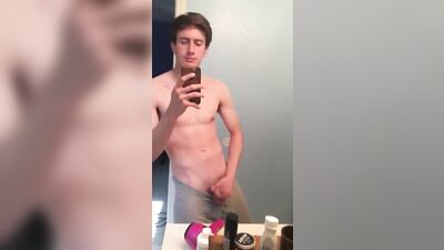 Reflecting Mirror Boy - Exposing Amateur Porn Stars in the Shower
