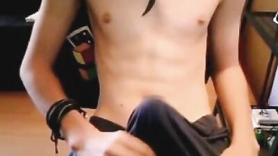 Action Web-Cam XXX - The Home Alone Wank