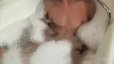 Blonde Hottie Cumshot Extravaganza!