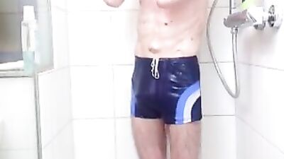 Me in the shower - Amateur Voyeurs Secret Pleasure!