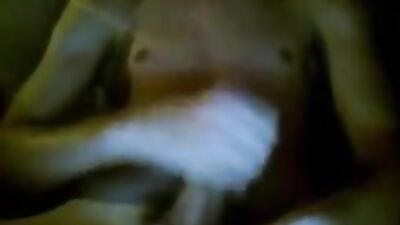 Young Green Shirt on Net: Amateur First Time Handjob!