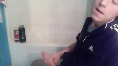 Young Teenage Solo Jockey: Big Cocks Amateur!