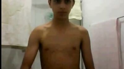 Hot Latino Wanks in Action!