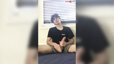 Hung Webcam Boy Proudly Shows Off His Manhood - Bragging Showoff