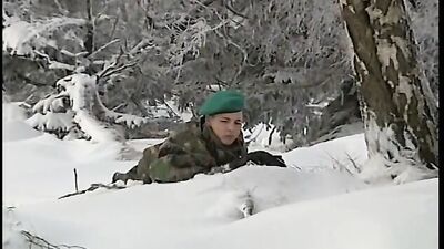 Gay Winter Blowjob: A Cold Sensation (190 characters)