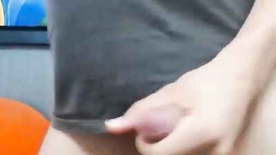Gay Porn: Pretty Boy Cock Sucking Solo on Webcam
