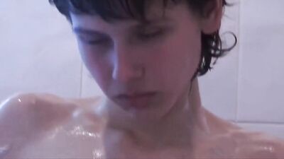 Pretty Unwin: Cum Shots, Handjobs, and Solo Fun!