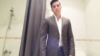 Beautiful Men: Exposing Raw Sexuality