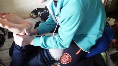 Boys feet foot fetish playground: Toe-tapping pleasure for sagger lovers!