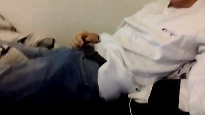 Cum Splattering Twink: The Ultimate Gay Porn Experience!