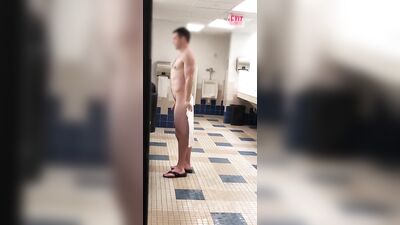 Dirty Rinsing: Straight Boys and Big Cocks!