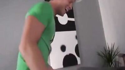 Gay Skater Boys Group Sex: Blond Teen Tubes Bareback Action!