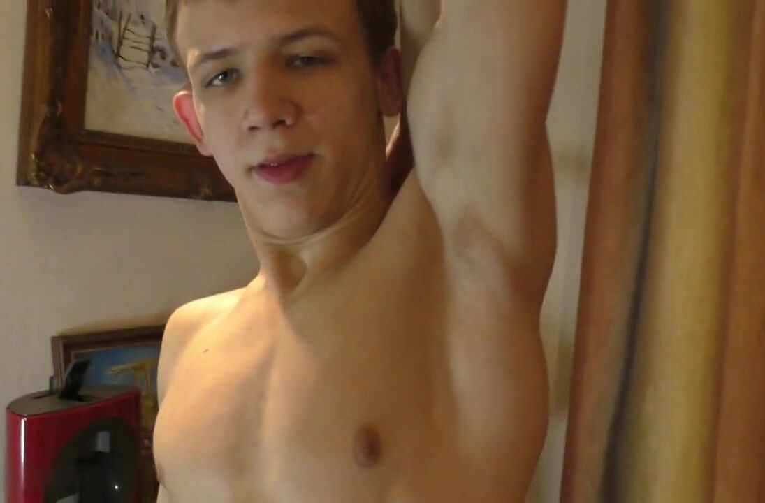 Watch: Gay Porn Larry Solo Boy Video: Explore Your Fantasies!