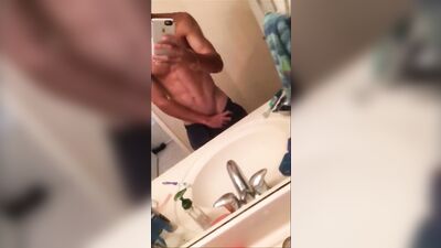 B G Body Lover: Cute Slim Guys Journey to Self-Discovery and Pleasure!