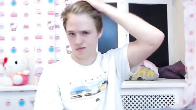 Garoto loiro chaturbate - Bareback Amateur Peladao!