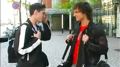 Hardcore Gay Porn - Muscular Hunk Fucks Skinny Twink!