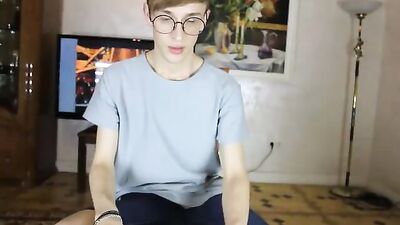 Harry Potters Twink Cock Worship & Cumshot Explosion