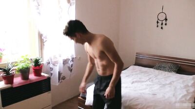 Gay Porn Cutie - Money Fucks: Amature Bareback Action!