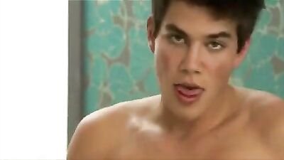 Twinks in Action! Big Cocks and Horny Show-offs - Porn Videos for Gay Men!