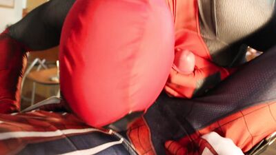 CA Deadpool creampies Twink Spidey and eats his load