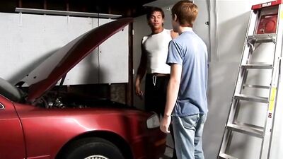 Gangbang Garage Floor Twinks: Big and Red Sex Porn!