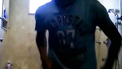 Gay Teen Porn Bath Time Cum Showdown!