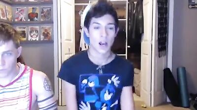 Sur Skype: The Ultimate Gay Porn Experience - 1080p HD, Solo, Oral, Anal, Muscles, Dildos