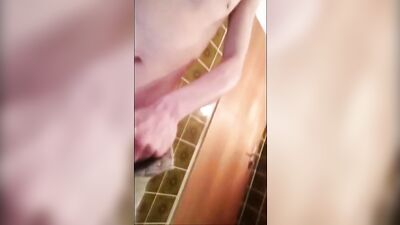 Pissing Web-Cam Amateur Handjobs - A Gay Porn Video