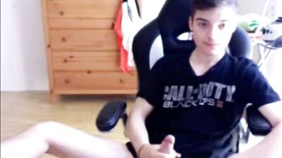 Cumming for Twinks! - Handjobs and Projectile Cums!