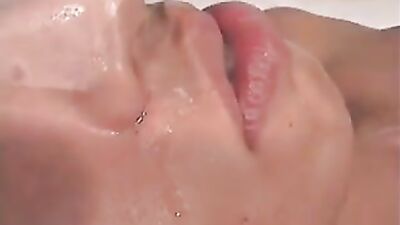 Gay BB Pull Out & Cum: The Ultimate Man-on-Man Action!