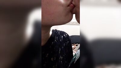Kissing Cousins - Teen Gay Tube