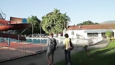 Eu o cara da piscina * short film brasileiro gay theme
