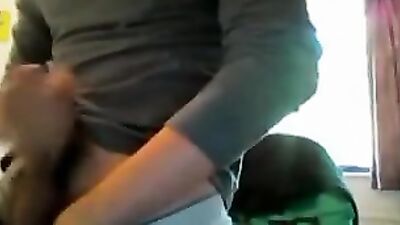 Cute camwanker cums in his bedroom