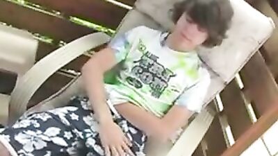 Wanker Amateur Solo: One Man Show