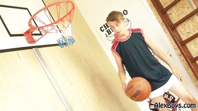 Straight Boys Exposed! - Amateur Solo Action on AlexBoys Nino 4!