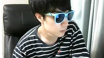 Japanese Guys Join In - A Gay Porn Video for All Fans!