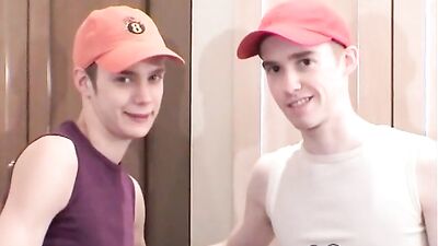 Tiggers Rusty Rubdown: Big Cock Oral Ass-Play with Gay Friends!