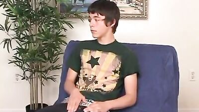 Sucked by a Man: A Gay Porn Experience!