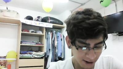 Nikobolds Male Chaturbate Action Amateur Play!