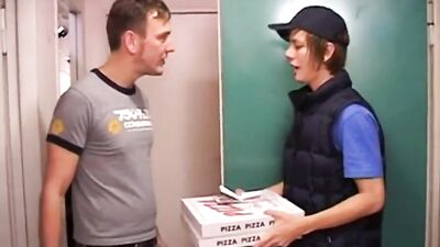 Pizza Messenger: Hardcore Big Cock Action!