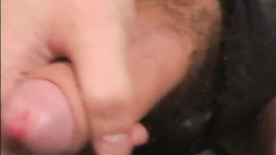 London Lads Go Shopping for Cum-Facials!