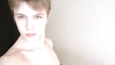 Cumming Solo: Petrs Boy Next Door Cutie