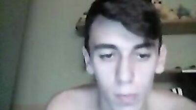 Webcam Soccer Cutie: Italian Round Smooth Ass and Nice Cock