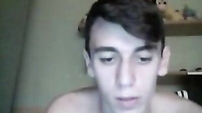 Webcam Soccer Cutie: Italian Round Smooth Ass and Nice Cock