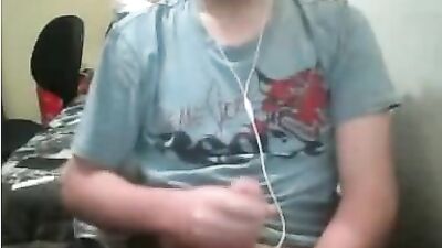 Brazilian Boy Going Wild: Big Cock Blond Amateur Porn!